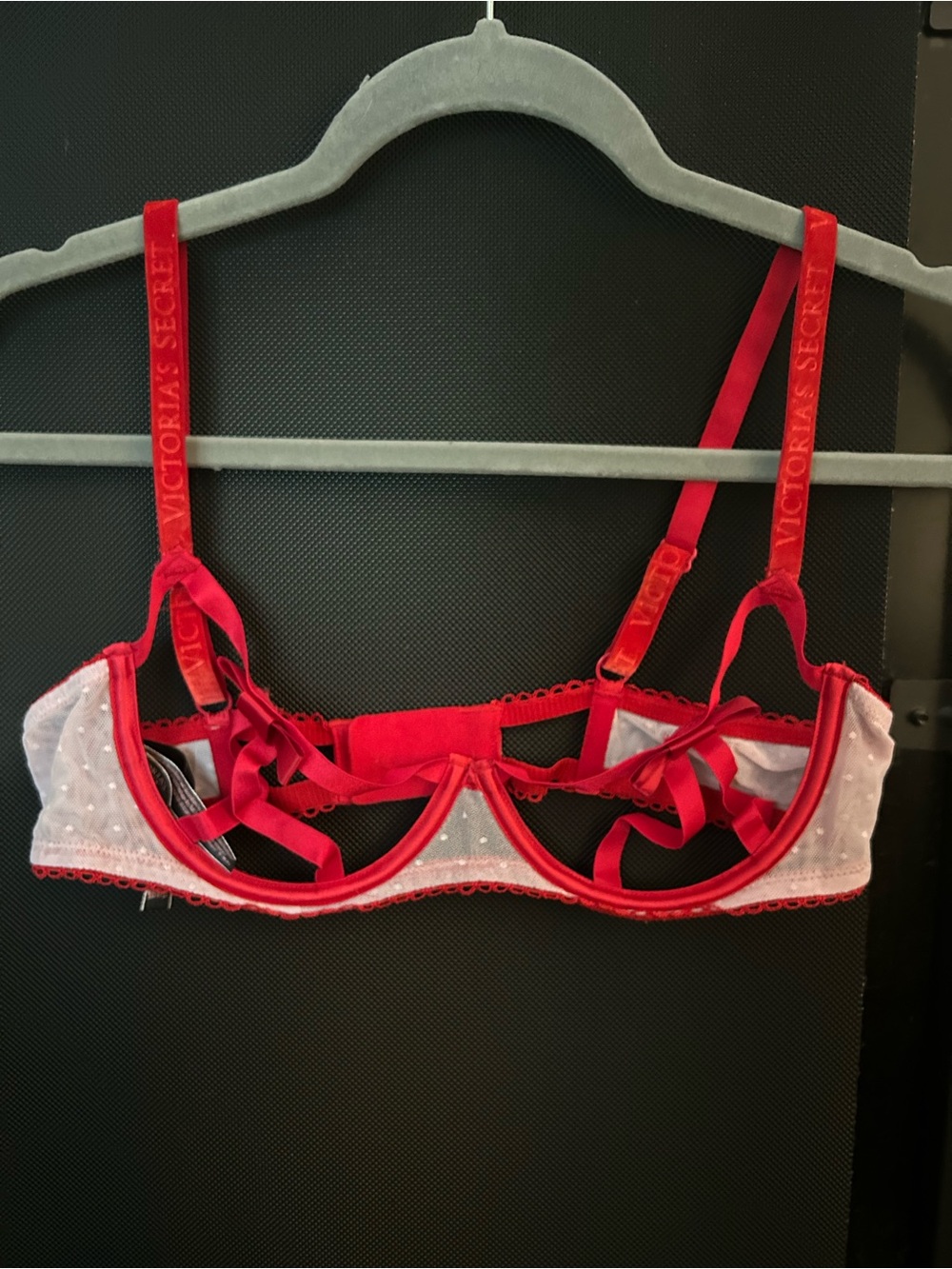 Victoria's Secret Strappy Open half cup with Bow Mesh Bra Large